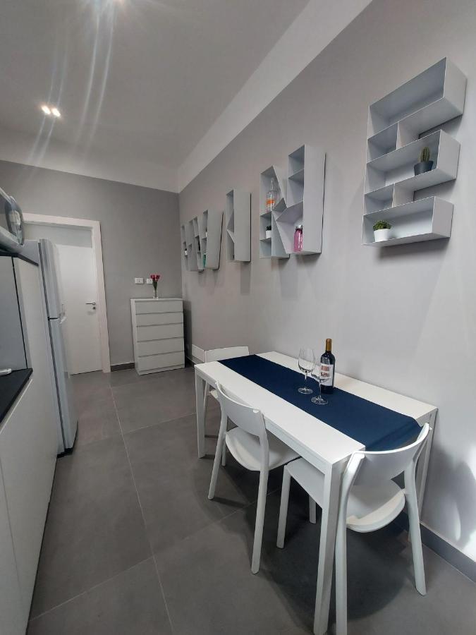 Ferienwohnung Casa Viola Elegante E Sul Mare Di Mondello Palermo Exterior foto